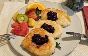 Breakfast options at Sky Story Bed & Breakfast