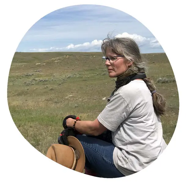 Reconnect through Art and Yoga with Artist Diana Chabros